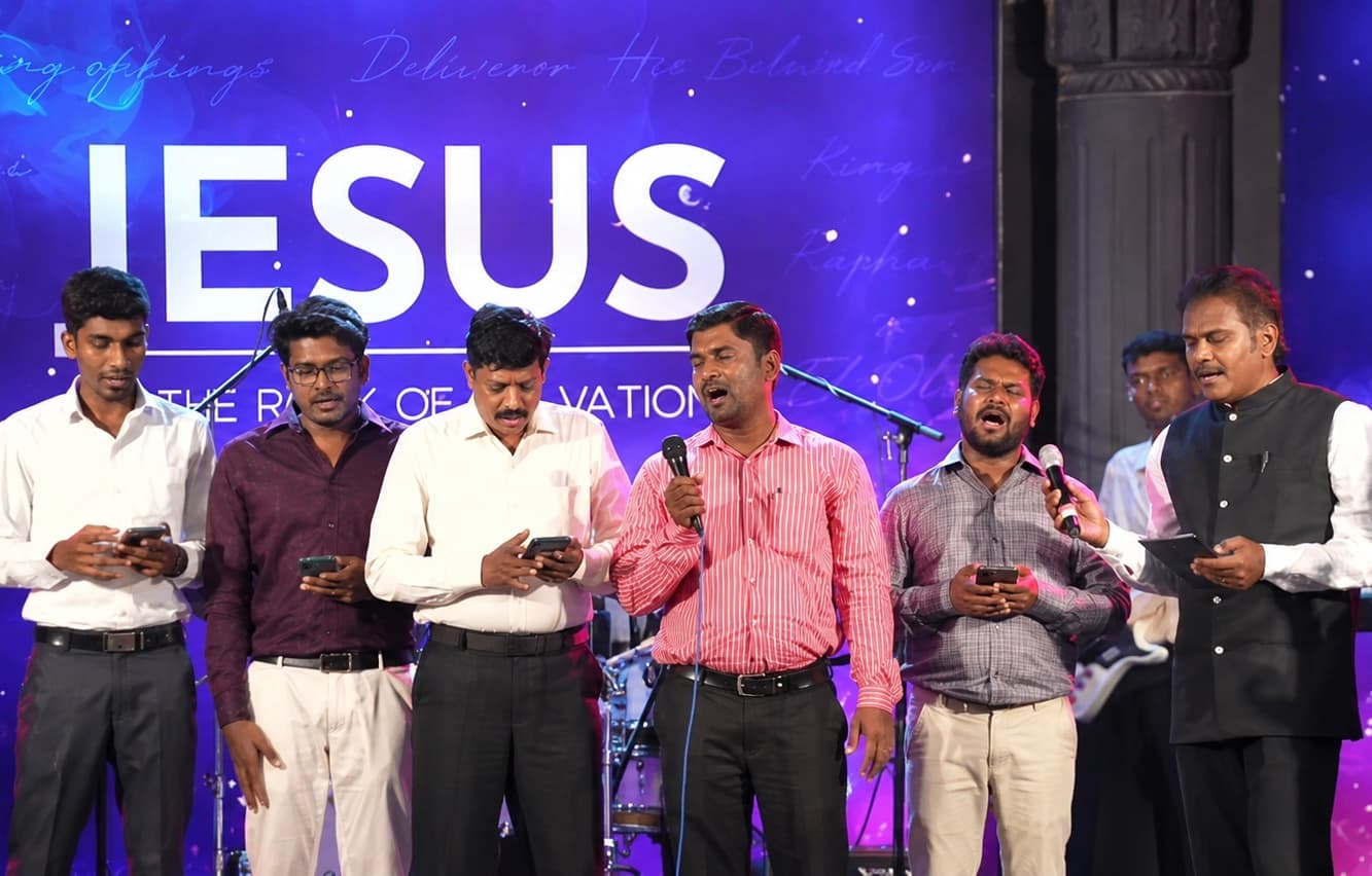 Maraven Live Praise & Worship photo 8